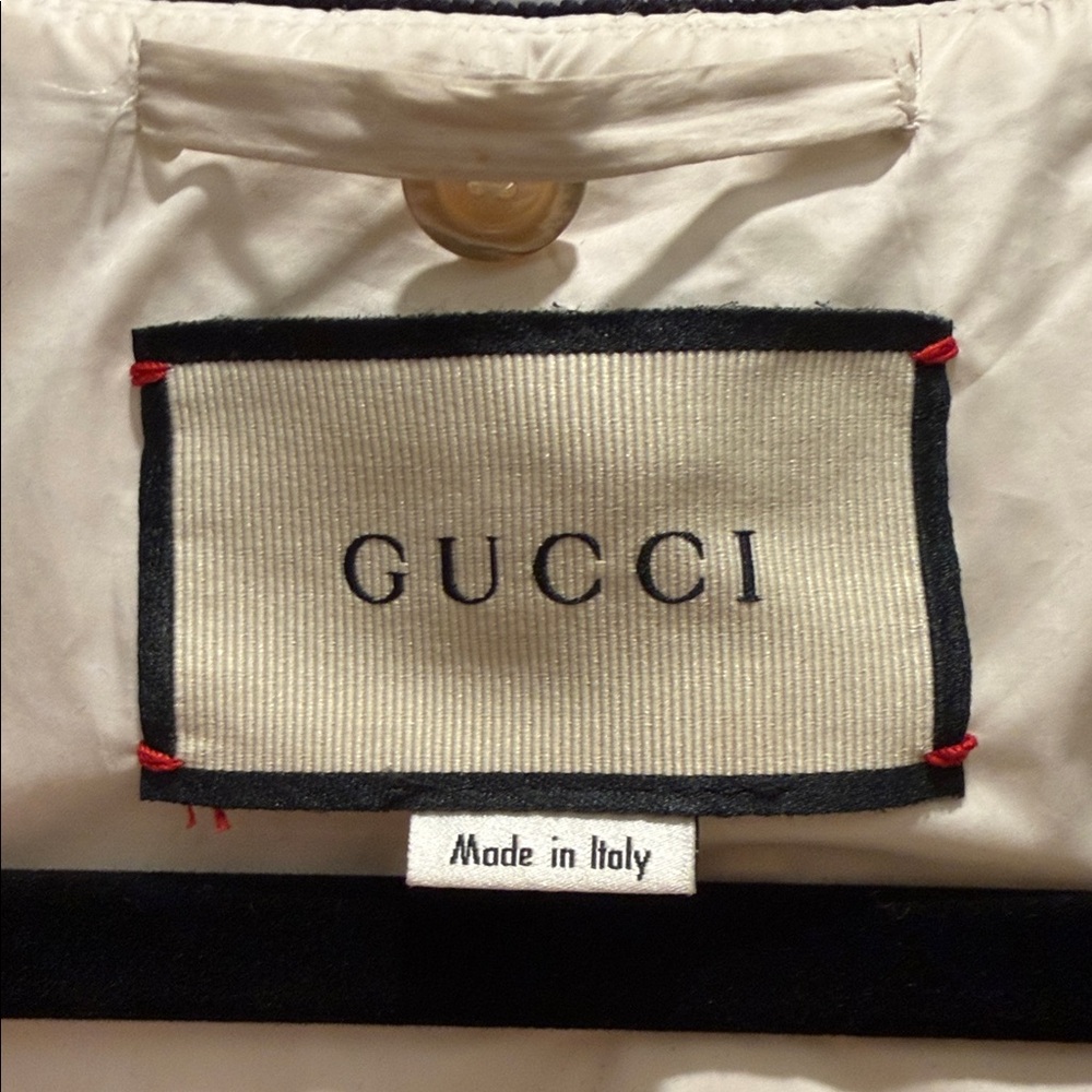 Gucci Cream Quilted Jacket with Red and Navy Trim - Picture 3 of 5